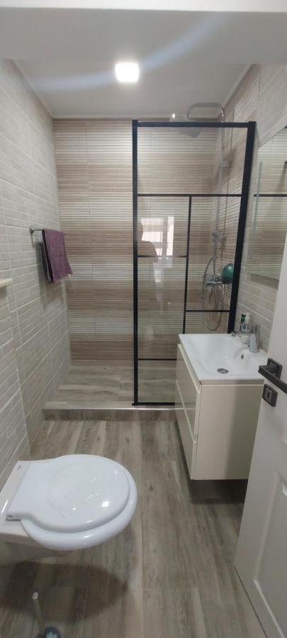 Apartament Nina Lägenhet Năvodari Exteriör bild
